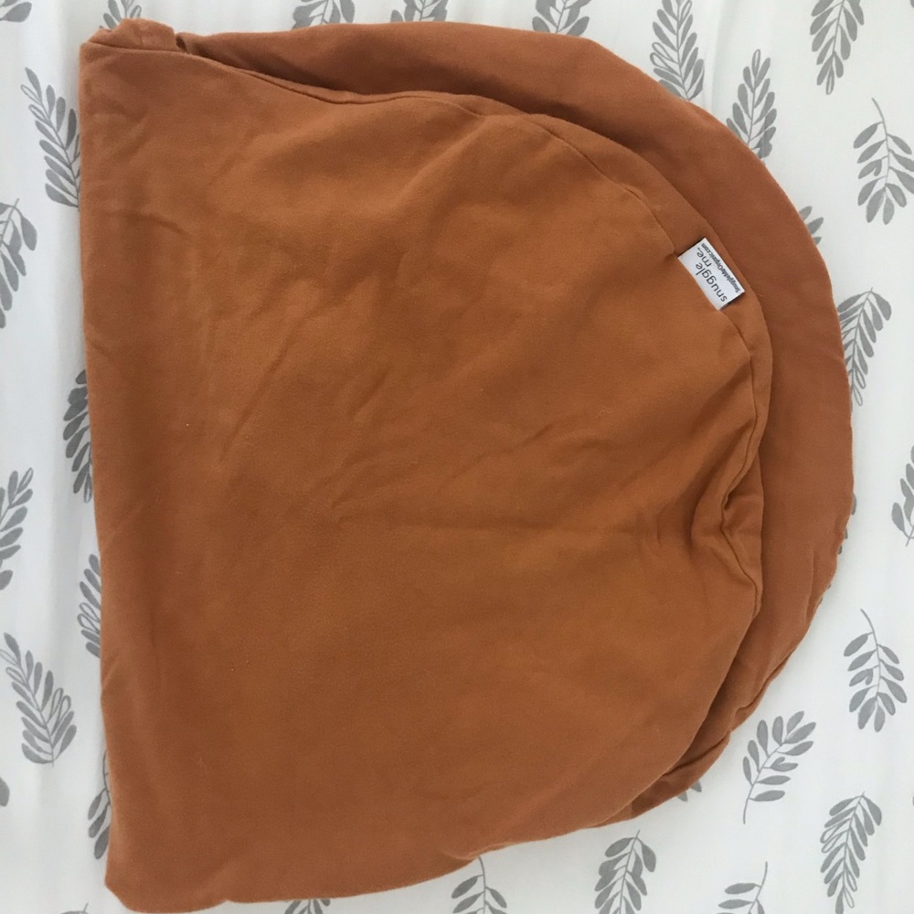 Snuggle me ember cover